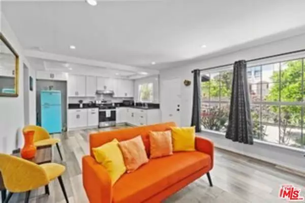 Valley Village, CA 91607,11710 Hartsook Street