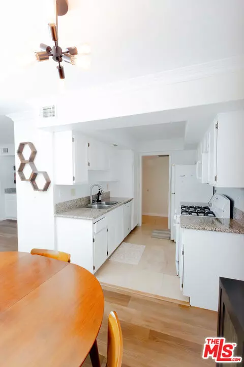 Harbor City (los Angeles), CA 90710,1414 E 260th Street #9