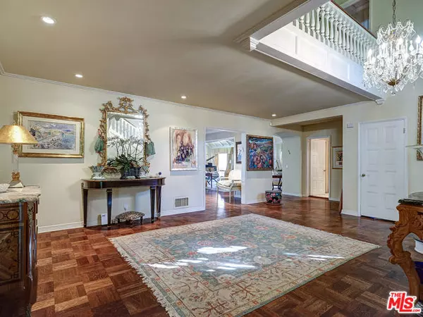 Los Angeles, CA 90004,322 N June Street