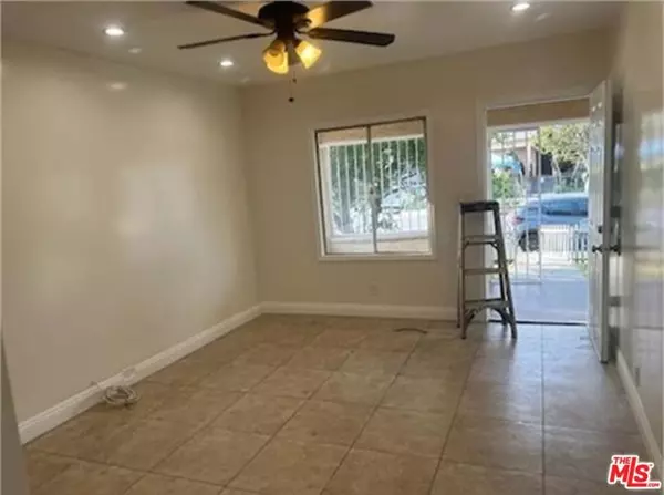 1402 E 57th Street, Los Angeles, CA 90011