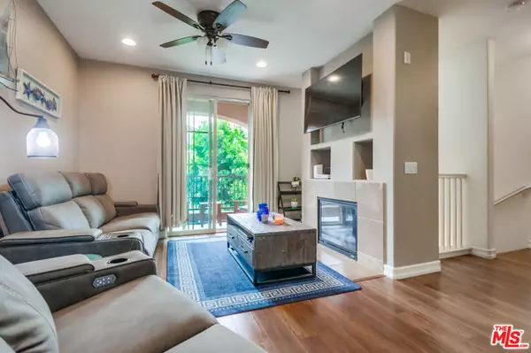 Chula Vista, CA 91913,1884 Aquamarine Court #11