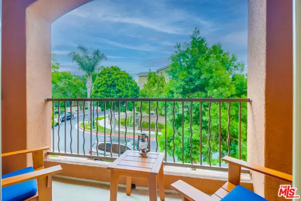 Chula Vista, CA 91913,1884 Aquamarine Court #11