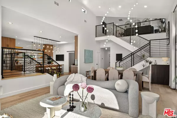 Los Angeles, CA 90065,2603 Crestmoore Place