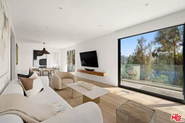 8583 Skyline Drive, Los Angeles, CA 90046