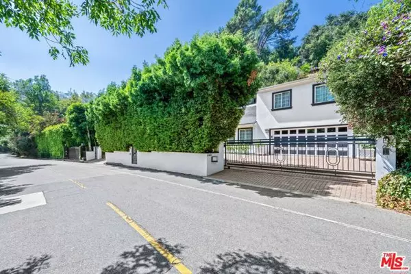 2563 Hutton Drive, Beverly Hills, CA 90210