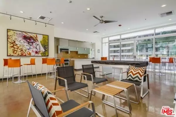 Los Angeles, CA 90015,645 W 9th Street #635