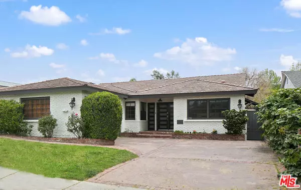 6134 Longridge Avenue, Van Nuys (los Angeles), CA 91401