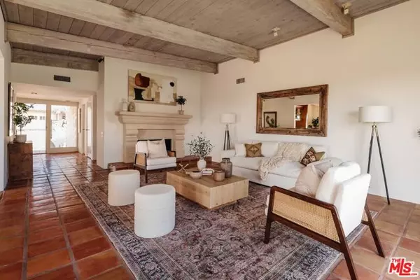 Pacific Palisades (los Angeles), CA 90272,1300 Duende Lane