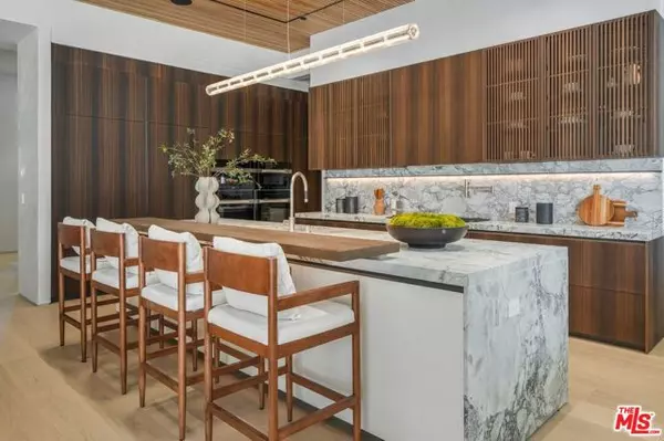 Los Angeles, CA 90049,12227 Tweed Lane