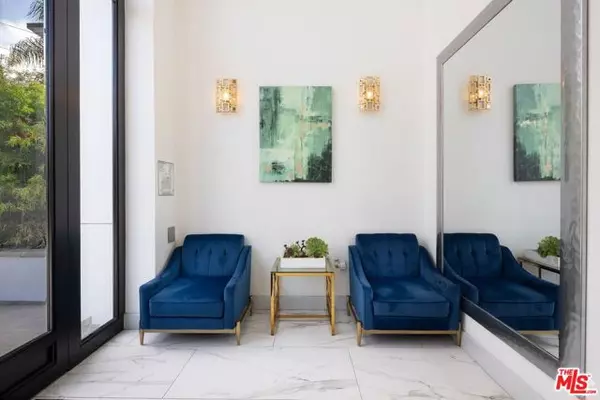 Los Angeles, CA 90035,1237 S Holt Avenue #205