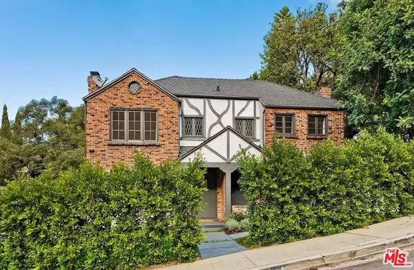 3484 Oak Glen Drive, Los Angeles, CA 90068