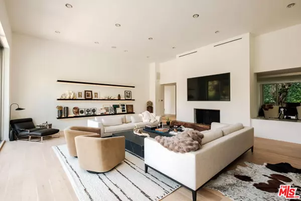 Beverly Hills, CA 90210,2731 Hutton Drive