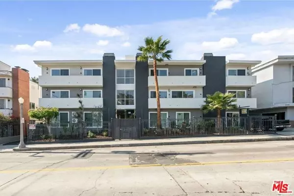 2449 N Beachwood Drive #13, Los Angeles, CA 90068