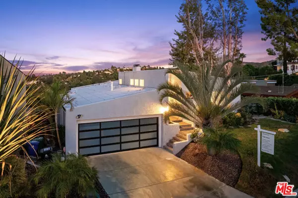 Woodland Hills (los Angeles), CA 91364,21694 Yucatan Avenue