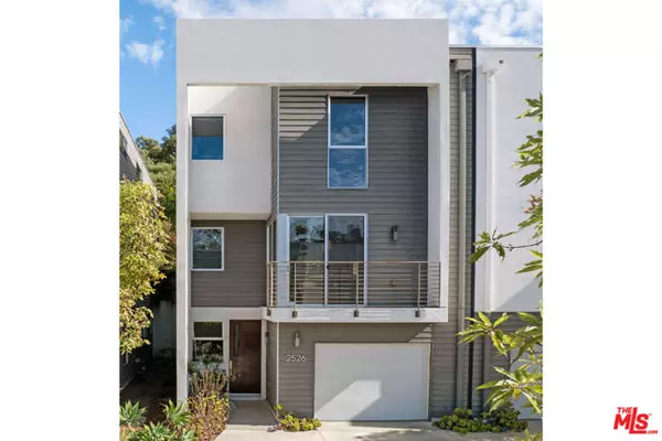 2526 N Via Artis Avenue, Los Angeles, CA 90039