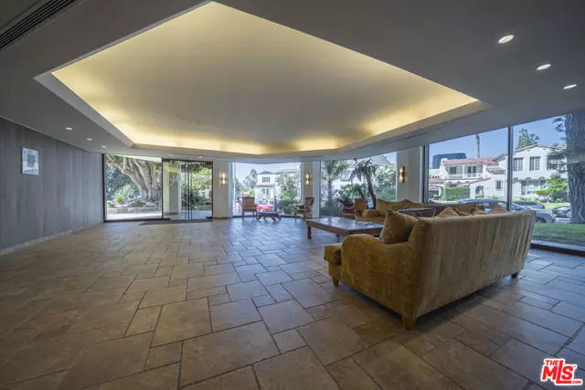 750 S Spaulding Avenue #312, Los Angeles, CA 90036