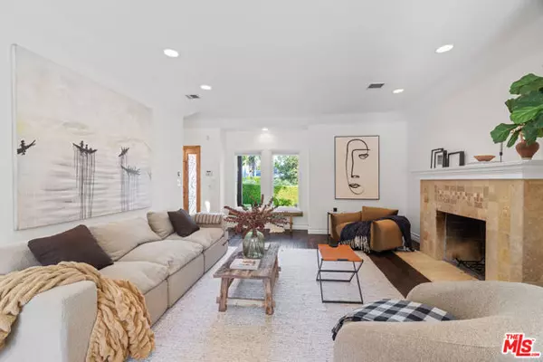 Los Angeles, CA 90049,1149 S Carmelina Avenue