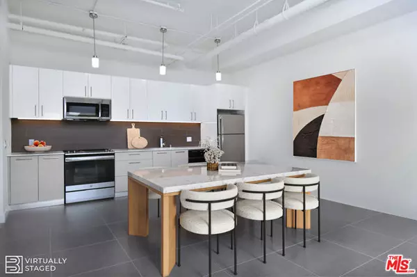 Los Angeles, CA 90015,939 S Broadway #1006