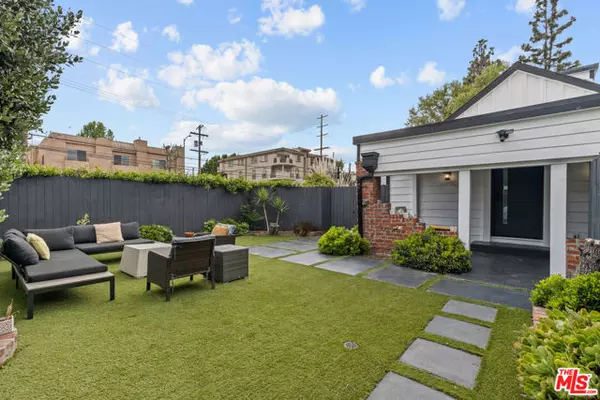 11525 Moorpark Street, North Hollywood (los Angeles), CA 91602