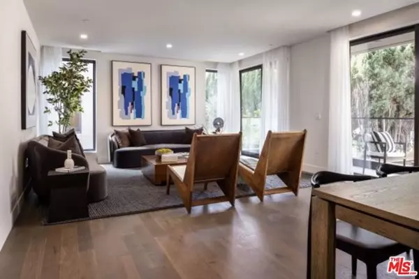 Los Angeles, CA 90048,411 S Hamel Road #208