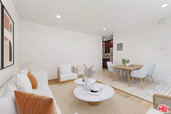 Redondo Beach, CA 90278,2400 Vanderbilt Lane #2402D