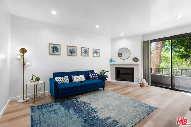 8110 Manitoba Street #109, Playa Del Rey (los Angeles), CA 90293