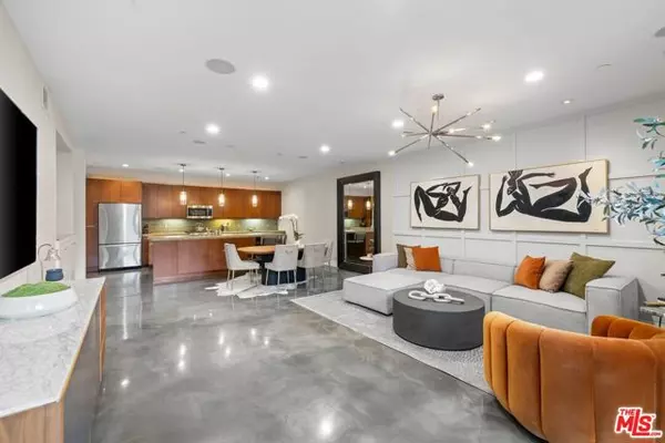 West Hollywood, CA 90069,964 Hancock Avenue #103