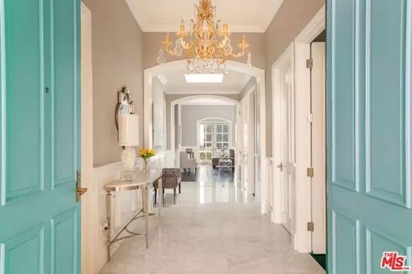 Los Angeles, CA 90049,11500 San Vicente Boulevard #522