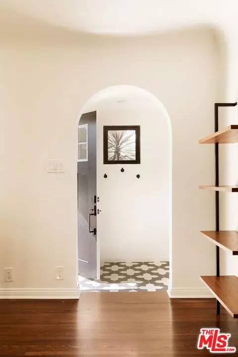 Los Angeles, CA 90034,3720 Military Avenue