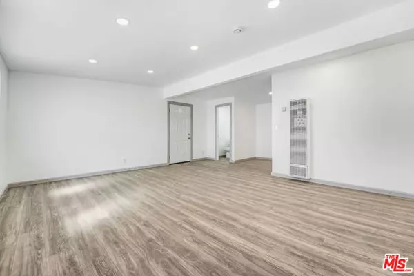 Littlerock (also Little Rock), CA 93543,37036 98th Street