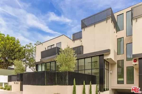 West Hollywood, CA 90069,922 West Knoll Drive