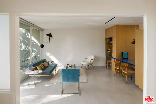 Los Angeles, CA 90039,2845 Avenel Street