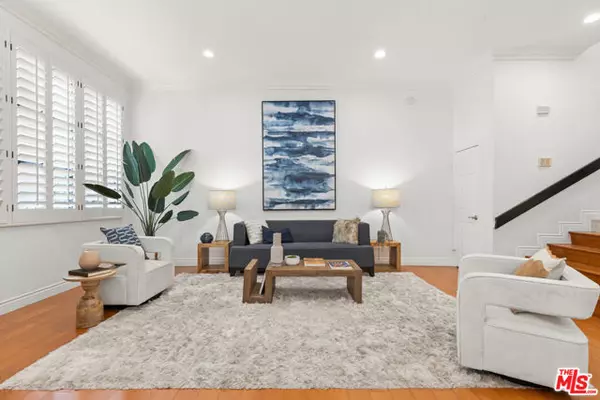 Los Angeles, CA 90049,11636 Montana Avenue #107