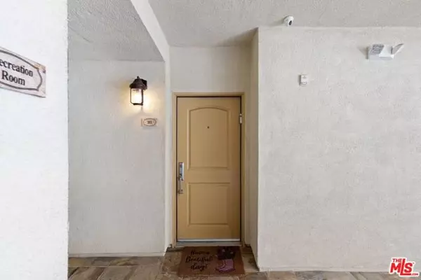 Sherman Oaks, CA 91401,14242 Burbank Boulevard #103