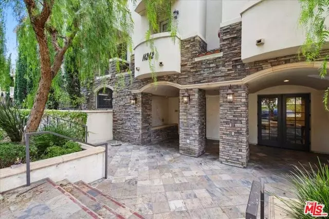 14242 Burbank Boulevard #103, Sherman Oaks, CA 91401