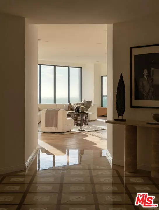 Los Angeles, CA 90024,10724 WILSHIRE #1501