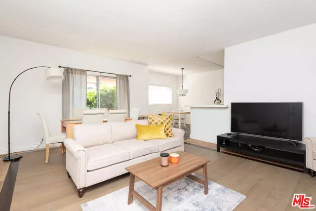 5403 Newcastle Avenue #69, Encino (los Angeles), CA 91316