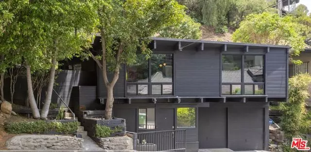 3112 Ledgewood Drive, Los Angeles, CA 90068