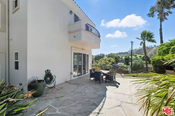 Malibu, CA 90265,23971 De Ville Way