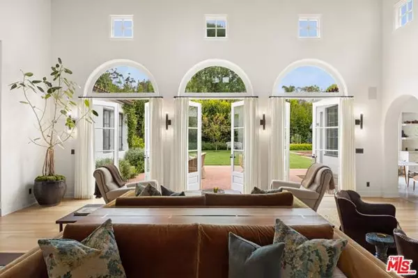 Pacific Palisades (los Angeles), CA 90272,765 Ranch Lane