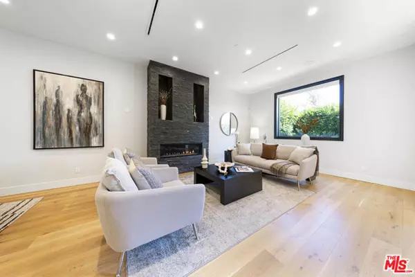 Los Angeles, CA 90048,123 S Kilkea Drive