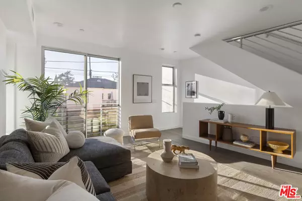 Los Angeles, CA 90027,1767 N New Hampshire Avenue