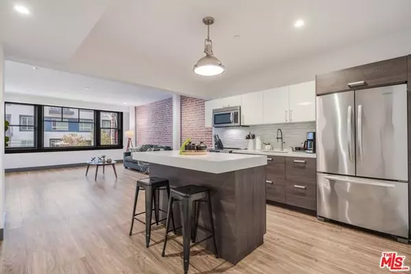 Los Angeles, CA 90015,932 S Hill Street #406