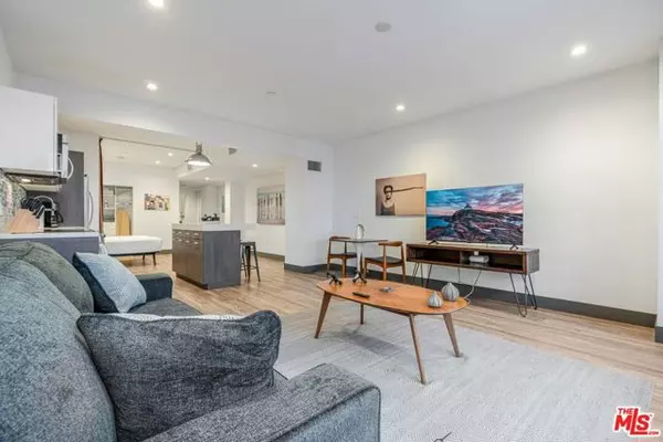 Los Angeles, CA 90015,932 S Hill Street #405