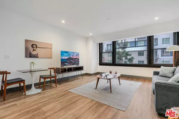 932 S Hill Street #405, Los Angeles, CA 90015