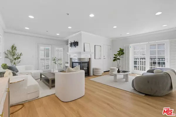 Los Angeles, CA 90049,11826 Dorothy Street #202