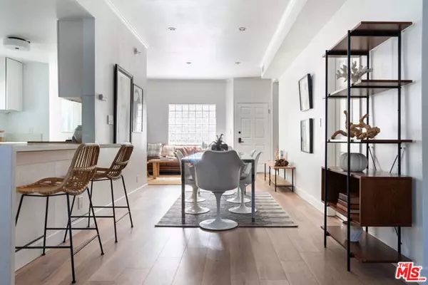 Los Angeles, CA 90027,4437 Avocado Street #101