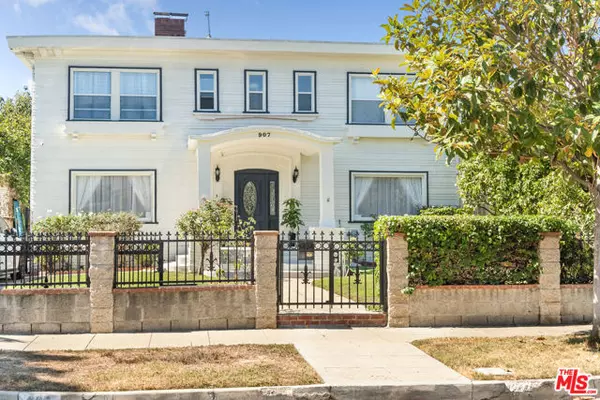 907 Westchester Place, Los Angeles, CA 90019