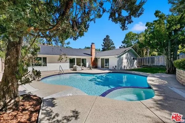 3633 Eddingham Avenue, Calabasas, CA 91302