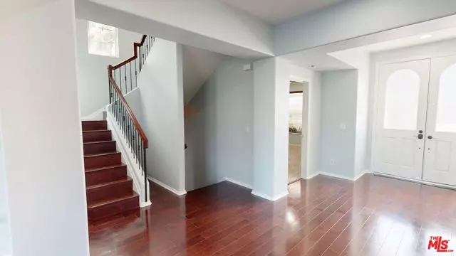 Woodland Hills (los Angeles), CA 91367,5655 COMO Circle